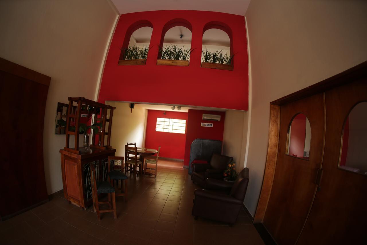 Hotel Del Sur San Lorenzo Exterior photo