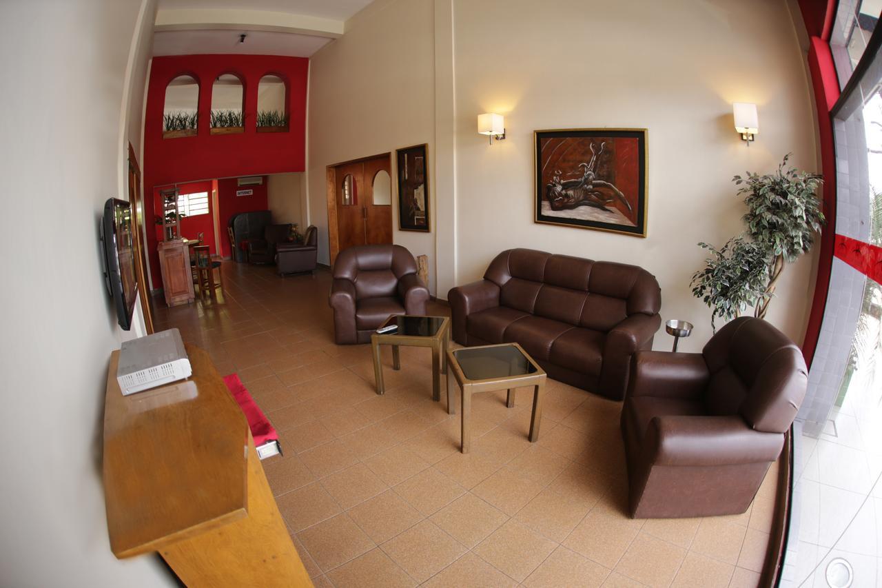 Hotel Del Sur San Lorenzo Exterior photo
